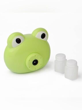 Target Bullseye Green Frog Bubble Camera for Kids